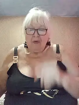 Alexia64231's Webcam Show