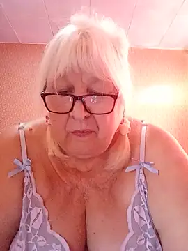 Alexia64231's Webcam Show