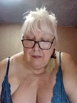 Alexia64231's Webcam Show