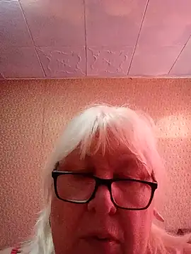 Alexia64231's Webcam Show