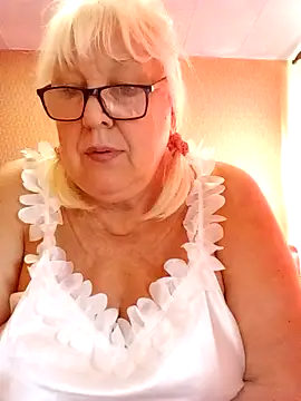 Alexia64231's Webcam Show