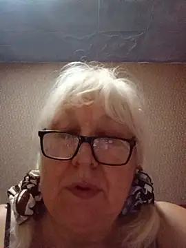 Alexia64231: διαδικτυακό σόου στην κάμερα