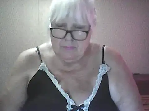 Alexia64231's Webcam Show