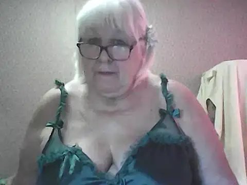 Alexia64231's Webcam Show