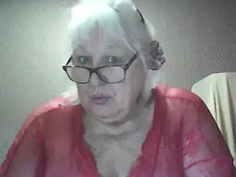 Alexia64231's Webcam Show