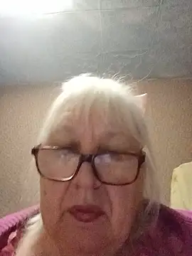 Alexia64231's Webcam Show