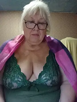 Alexia64231 Show in webcam