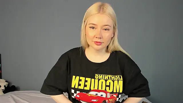 Lillie_Berry Live XXX-Chat