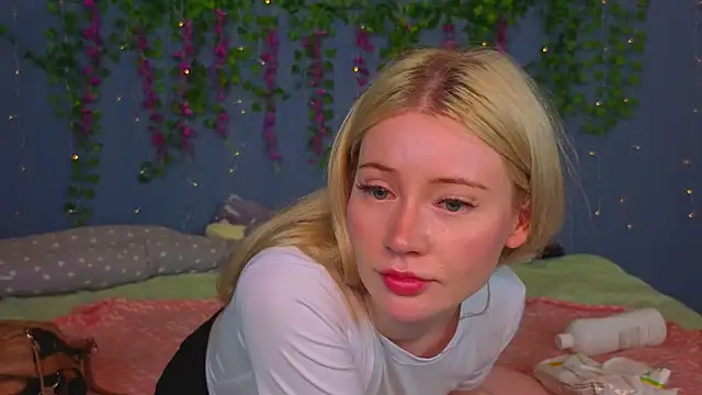 Lillie_Berry XXX чат на живо