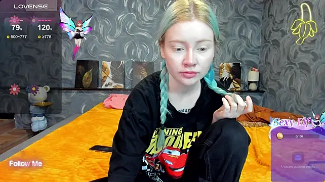 Lillie_Berry Adlı Modelin Canlı XXX Sohbeti
