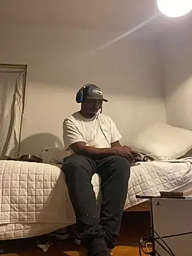 jrnice8tsix's Webcam Show