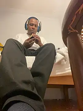 jrnice8tsix's Webcam Show