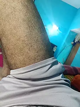 vinod766 Adlı Modelin Canlı XXX Sohbeti