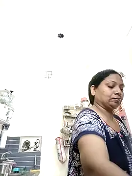 Pertunjukan Kamera Web Cute-Janvi20