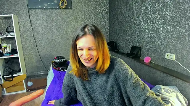 Show modela Anjela_Botton na web-kameri