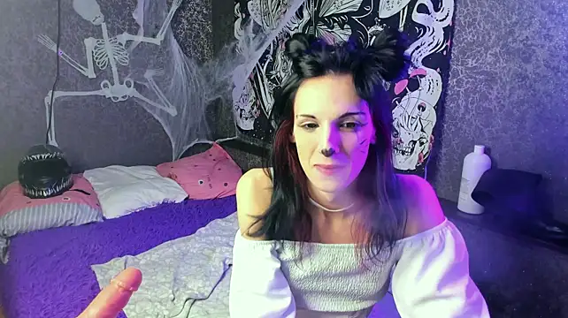 הופעת וובקאם של Anjela_Botton