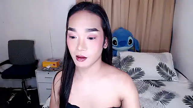 AsianHugeWildSaussage: вебкам-шоу