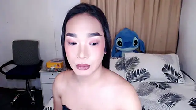 AsianHugeWildSaussage Pertunjukan Webcam