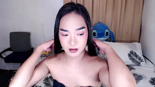 AsianHugeWildSaussage Pertunjukan Webcam