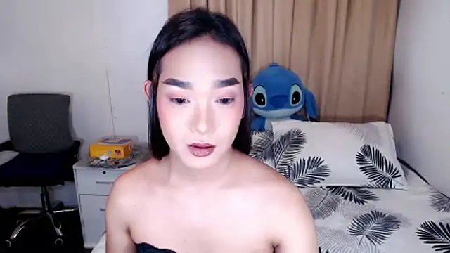 AsianHugeWildSaussage 在線直播表演