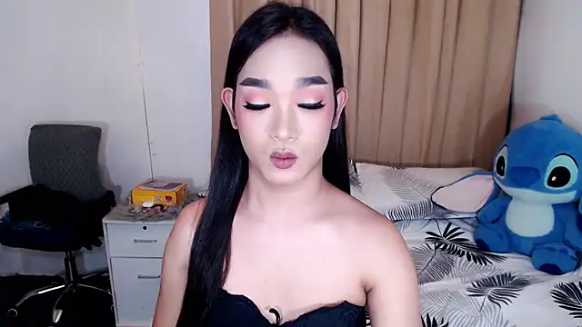 AsianHugeWildSaussage Шоу с уебкамера