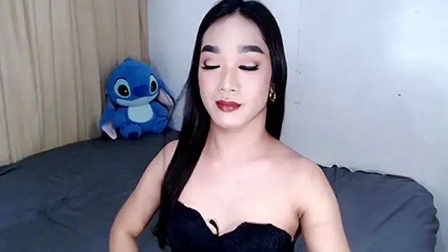 AsianHugeWildSaussage Webcam show
