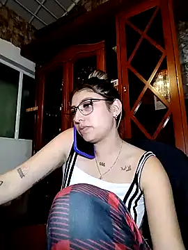 AliceTeenager___: απευθείας συνομιλία ΧΧΧ