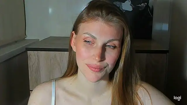 JuliaMuuunn Live XXX chat