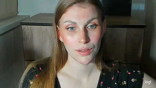 JuliaMuuun লাইভ XXX চ্যাট
