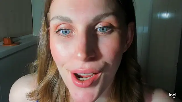 JuliaMuuun's Live XXX Chat