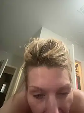 BaddieBossXX2's Webcam Show