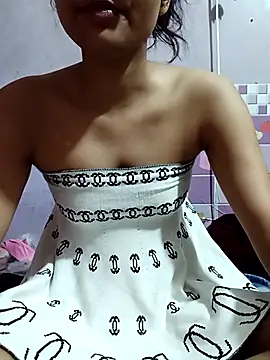 Sandhya_77 webcam show