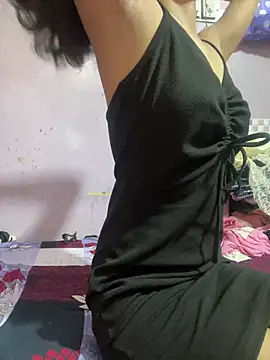 Sandhya_77 Show in webcam