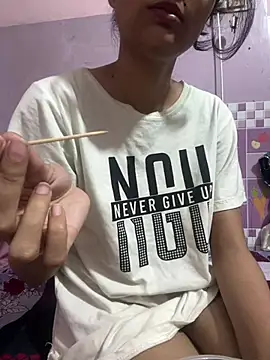 Sandhya_77 Webcam Show