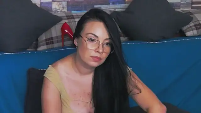 GreyLunna live XXX chat