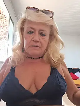 Belladama61 Adlı Modelin Canlı XXX Sohbeti