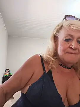 Belladama61's Live XXX Chat