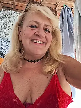 Belladama61 Show in webcam