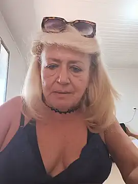 צ'אט XXX בשידור חי של Belladama61