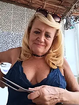 Belladama61's Live XXX Chat