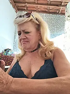 Belladama61's Webcam Show