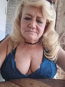 Belladama61's Live XXX Chat