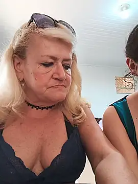Belladama61's Webcam Show