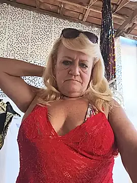 XXX chat uživo modela Belladama61