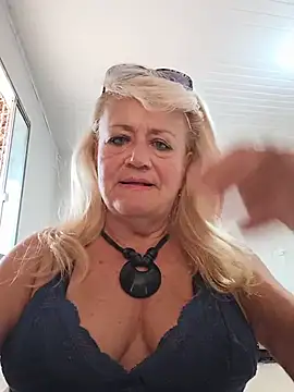 Belladama61's Webcam Show