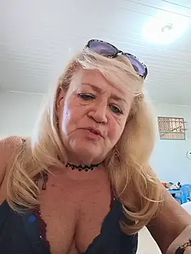 Belladama61's Webcam Show