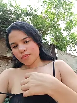 Little-Pussy-Sweetのウェブカメラショー