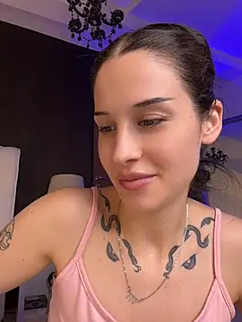 BellaKarma – Naživo XXX chat