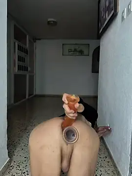 yarikys69 webcam show
