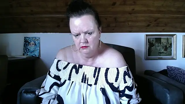 Chat XXX en directo de TiffanyMature